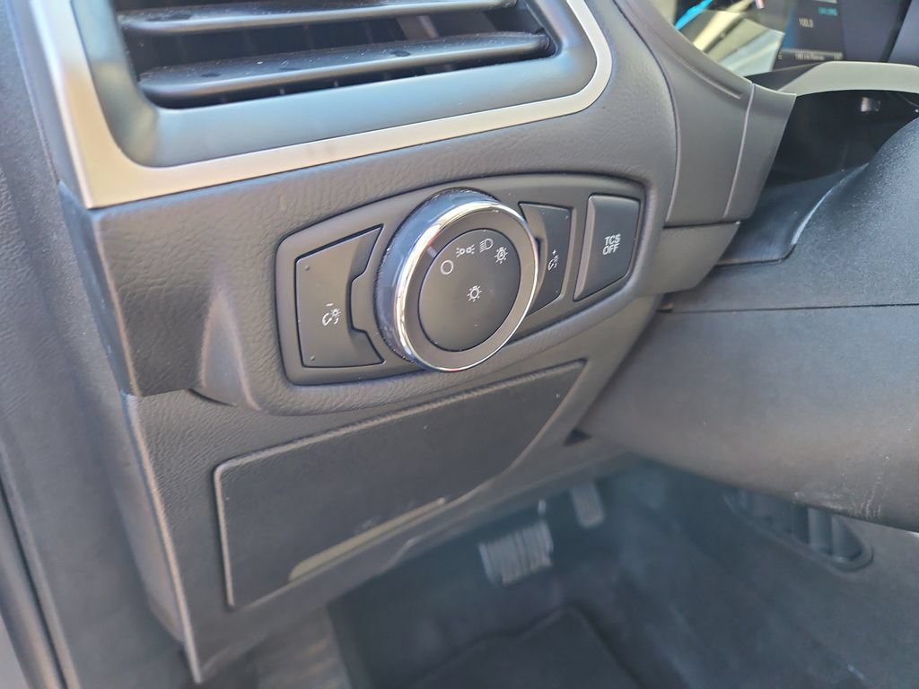 Used 2024 Ford Edge SEL AWD/4WD image 24