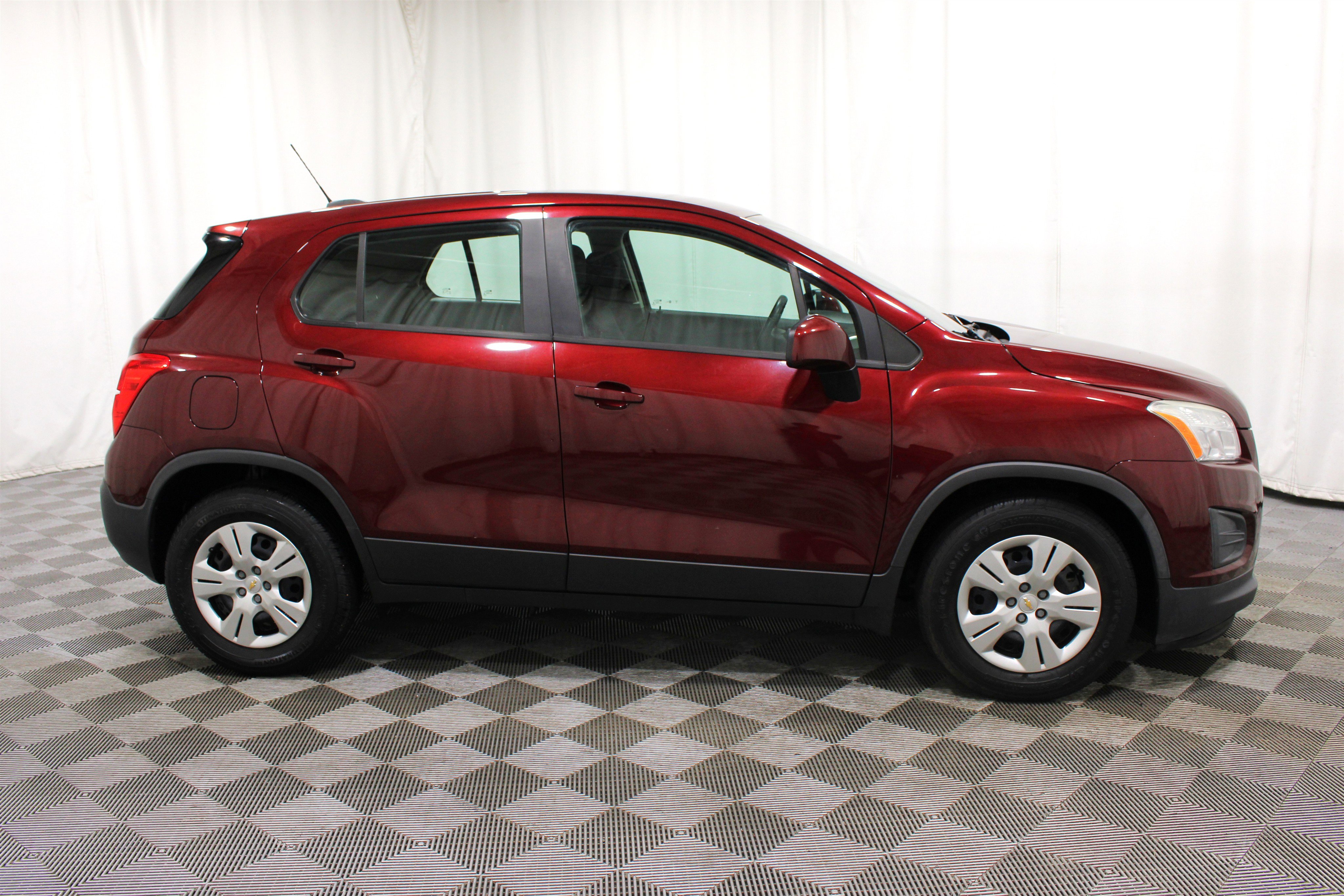 Used 2016 Chevrolet Trax LS FWD image 25