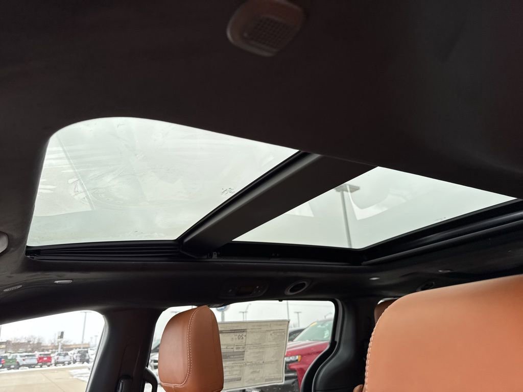 New 2026 Chrysler Pacifica Pinnacle AWD/4WD image 5