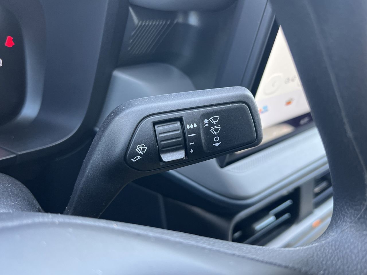 New 2025 Ford Maverick XL w/ 4K Tow Package image 10