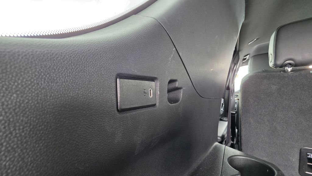 Used 2024 Chevrolet Tahoe LT AWD/4WD image 11