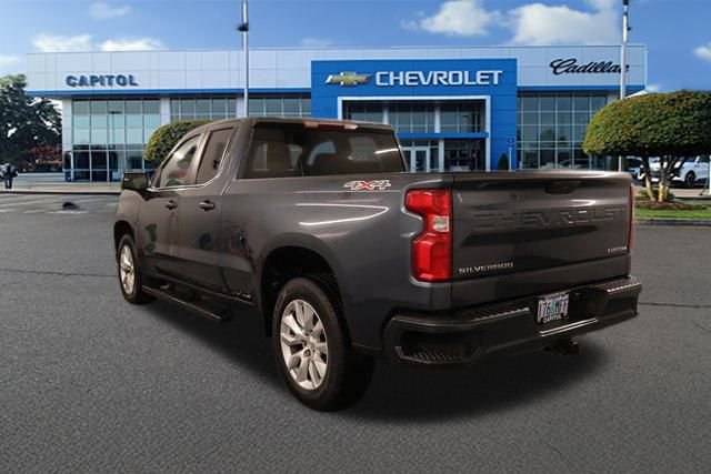 Used 2020 Chevrolet Silverado 1500 Custom w/ Custom Value Package image 6