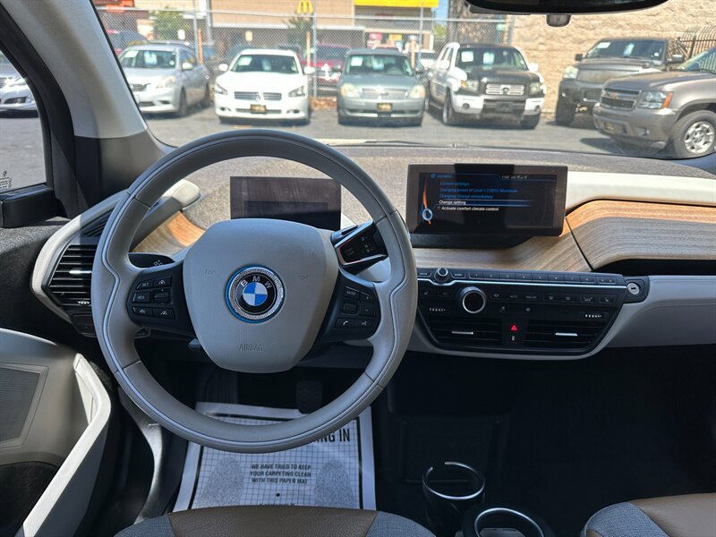 Used 2014 BMW i3 RWD image 16