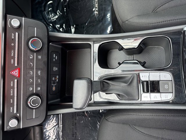 New 2025 Hyundai Tucson SE image 38