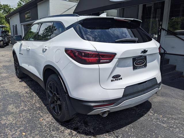Used 2024 Chevrolet Blazer LT w/ Convenience Package FWD image 3
