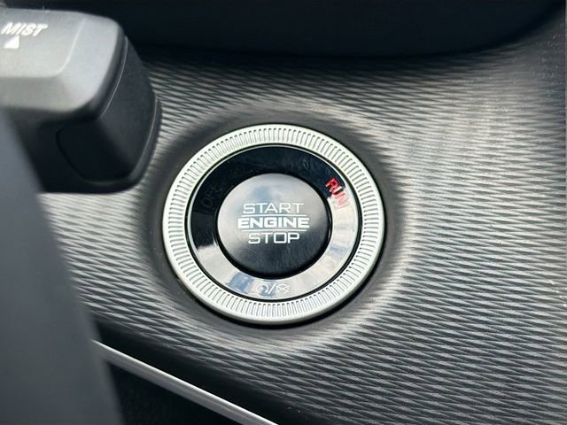 Used 2024 Jeep Grand Cherokee Altitude RWD image 34