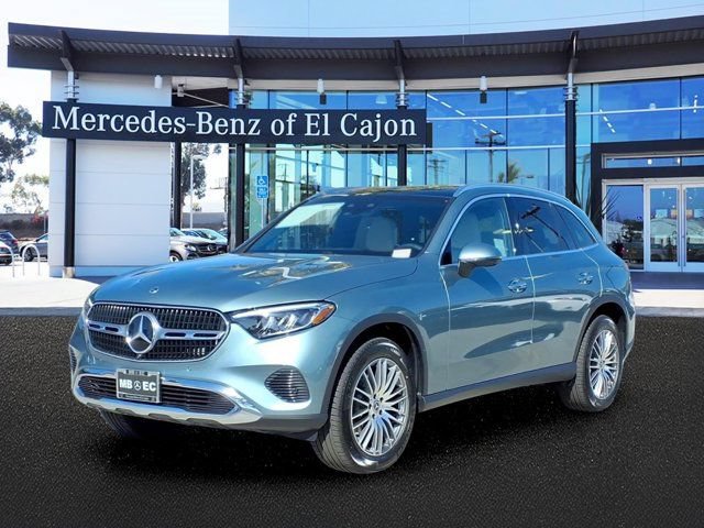 New 2026 Mercedes-Benz GLC 300 4MATIC image 1