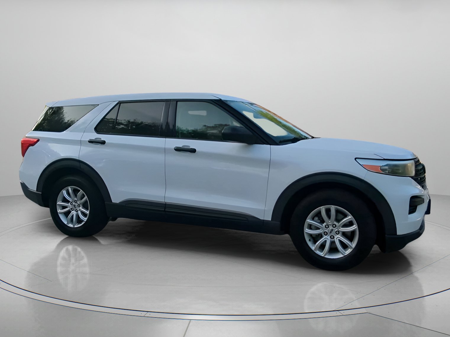 Certified 2021 Ford Explorer 2WD image 35