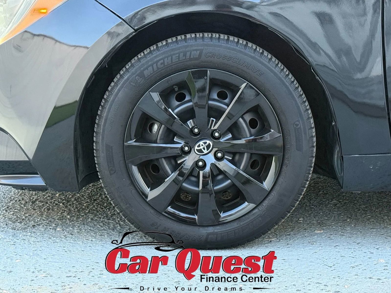 Used 2022 Toyota Corolla LE image 26
