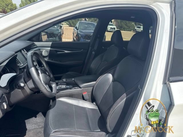Used 2018 INFINITI Q50 Luxe w/ Cargo Package (L95) RWD image 12
