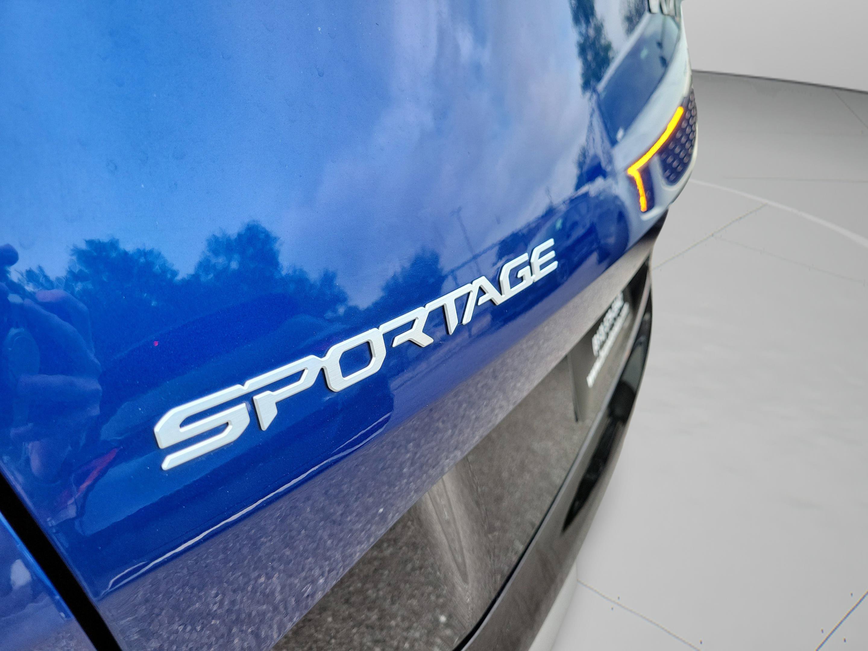 Certified 2023 Kia Sportage SX FWD image 29