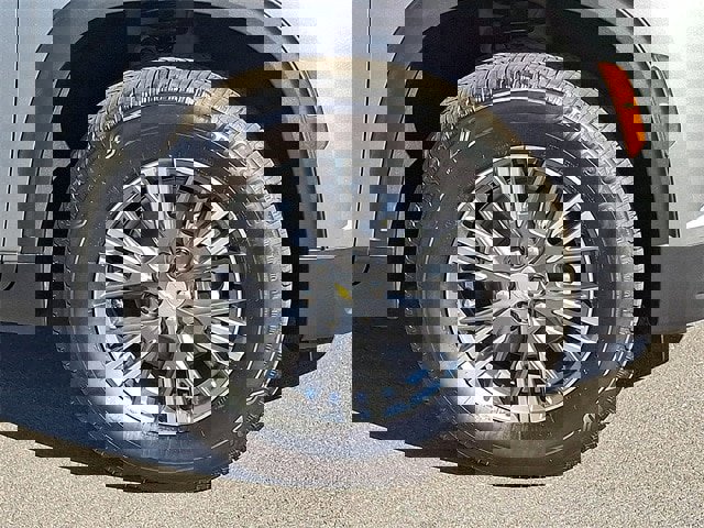 New 2026 Chevrolet Traverse LT w/ Driver Confidence Package image 6