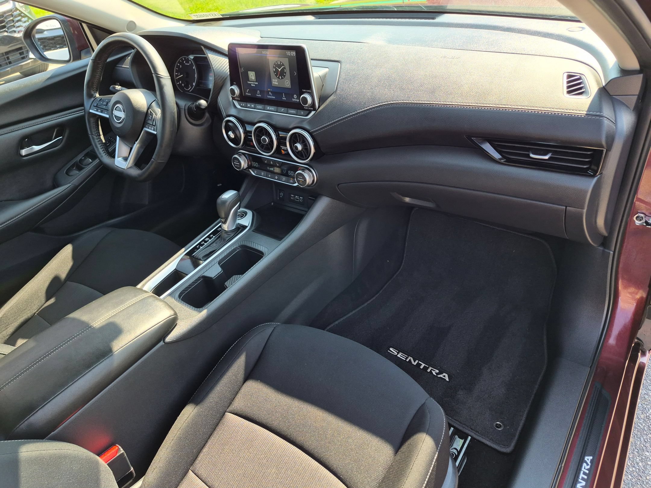 Used 2025 Nissan Sentra SV w/ All-Weather Package FWD image 36
