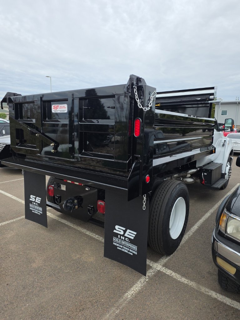 New 2027 Ford F650 2WD Regular Cab Super Duty image 3