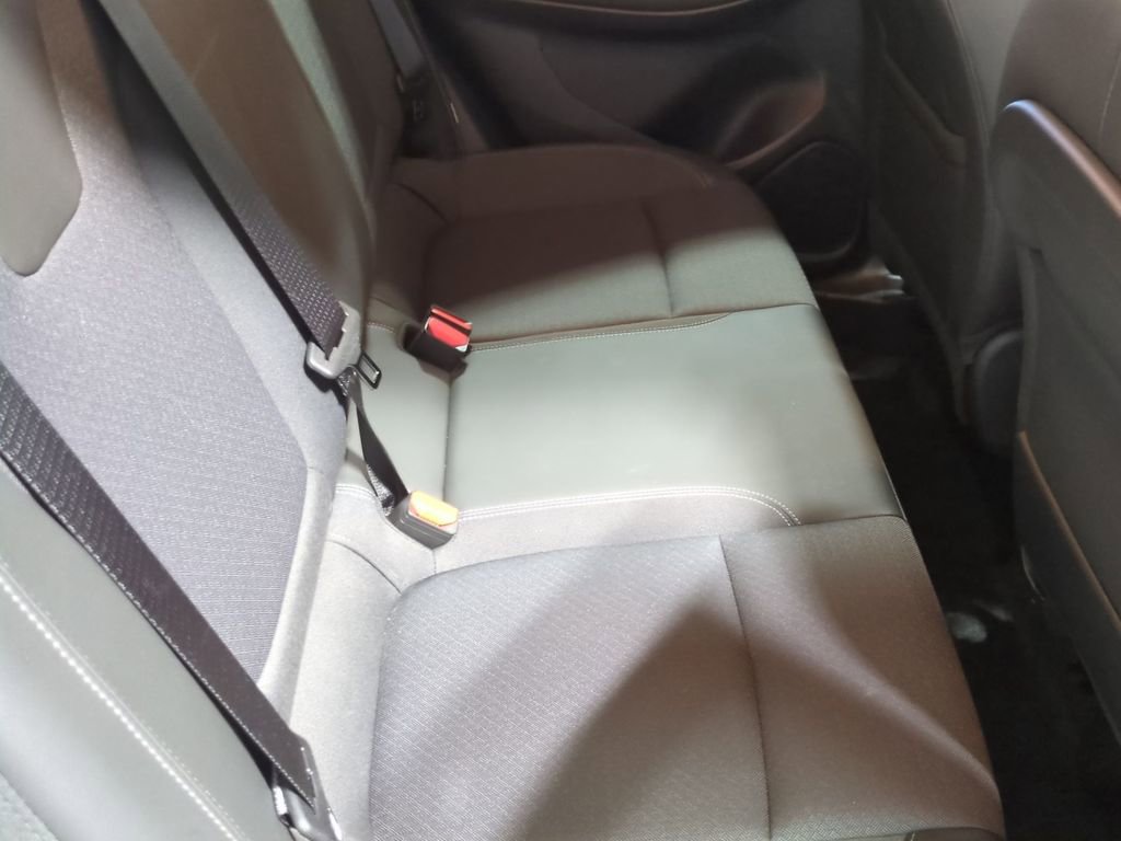 Used 2023 Buick Encore GX Preferred FWD image 25