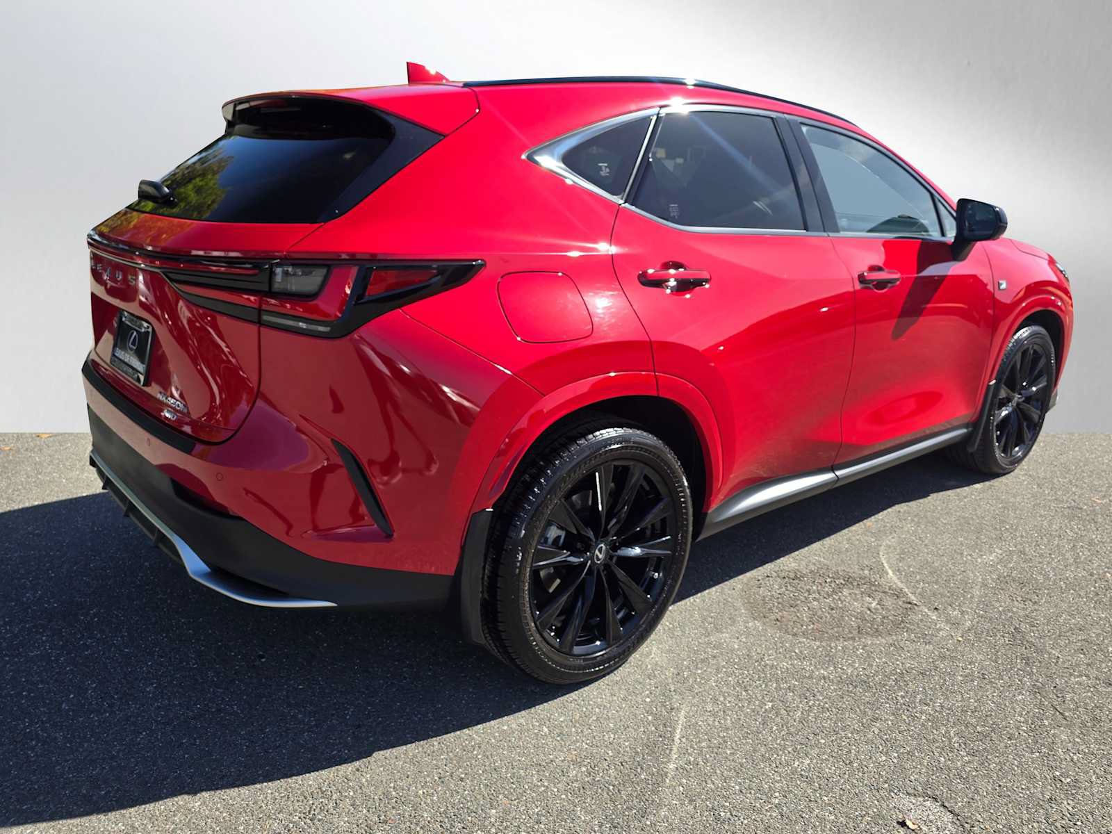 Used 2022 Lexus NX 450h+ F Sport AWD/4WD image 3