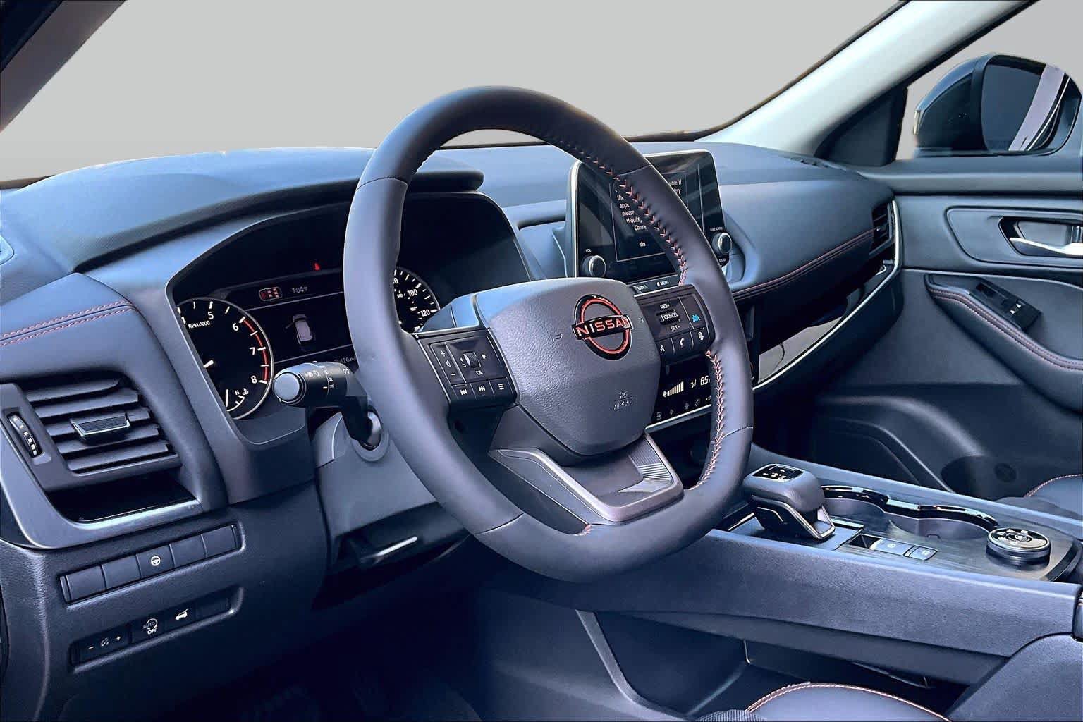 Certified 2026 Nissan Rogue SV AWD/4WD image 17