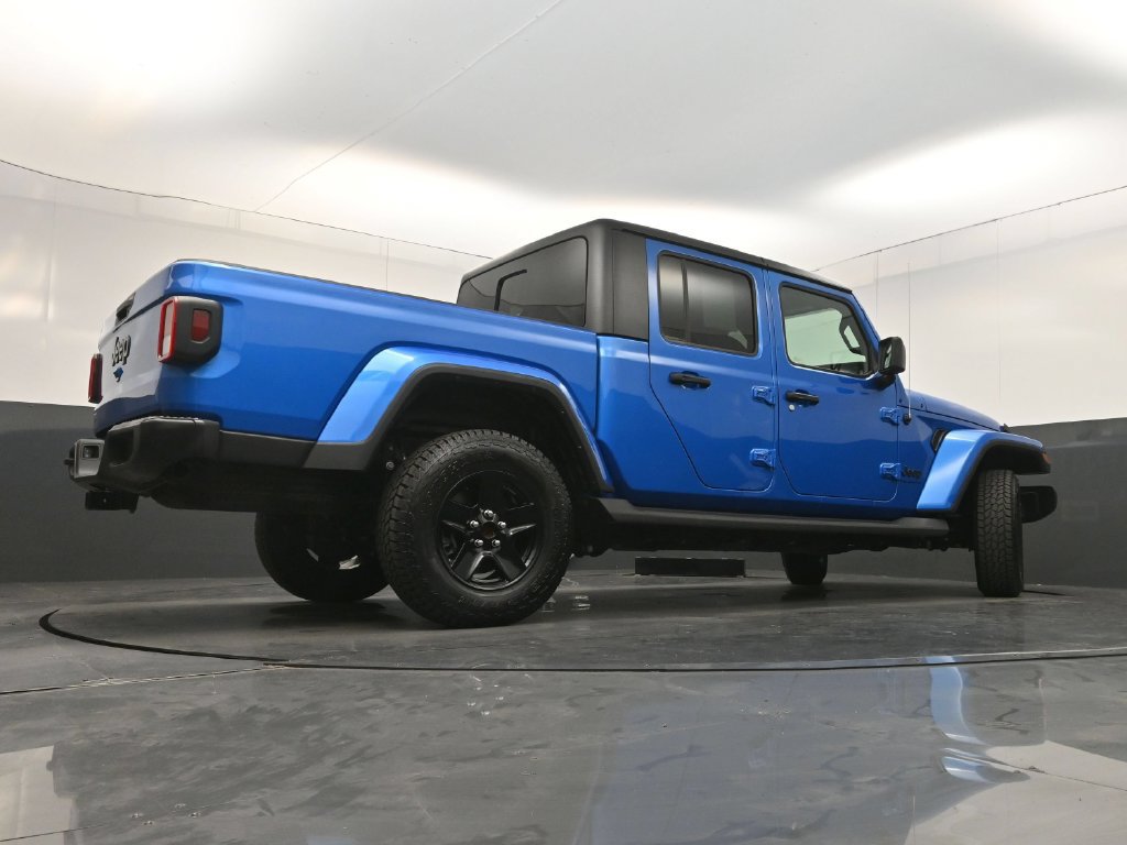 Used 2023 Jeep Gladiator Sport AWD/4WD image 30
