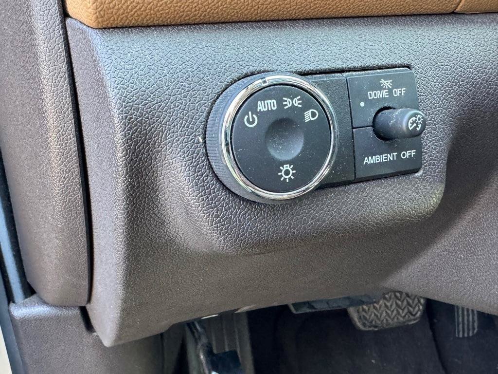 Used 2015 Buick Enclave Premium FWD image 21
