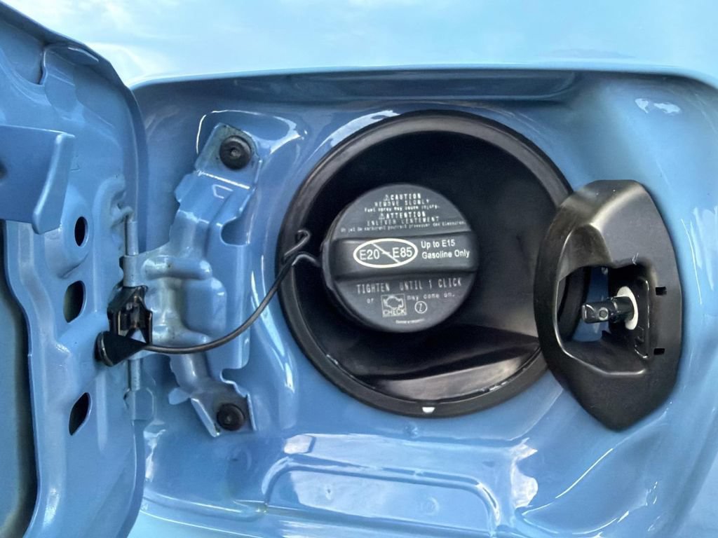 Used 2023 Toyota RAV4 XSE AWD/4WD image 32