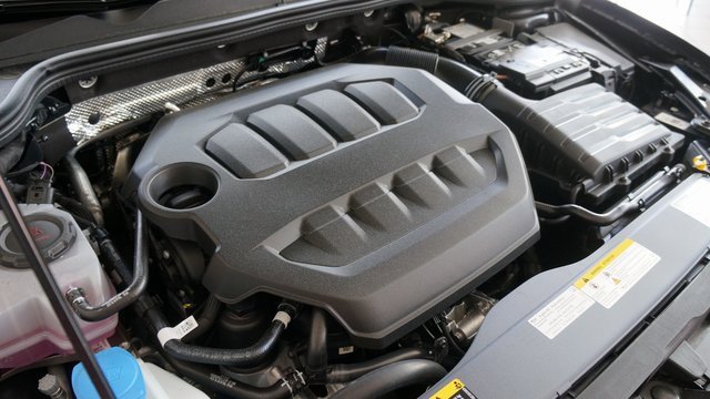 New 2025 Volkswagen Golf R Black Edition image 21