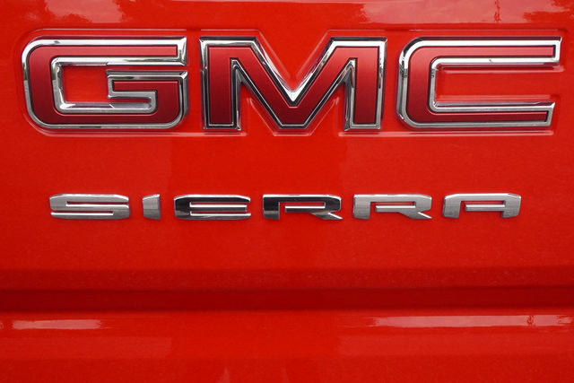 Used 2025 GMC Sierra 1500 Pro w/ Pro Value Package AWD/4WD image 33