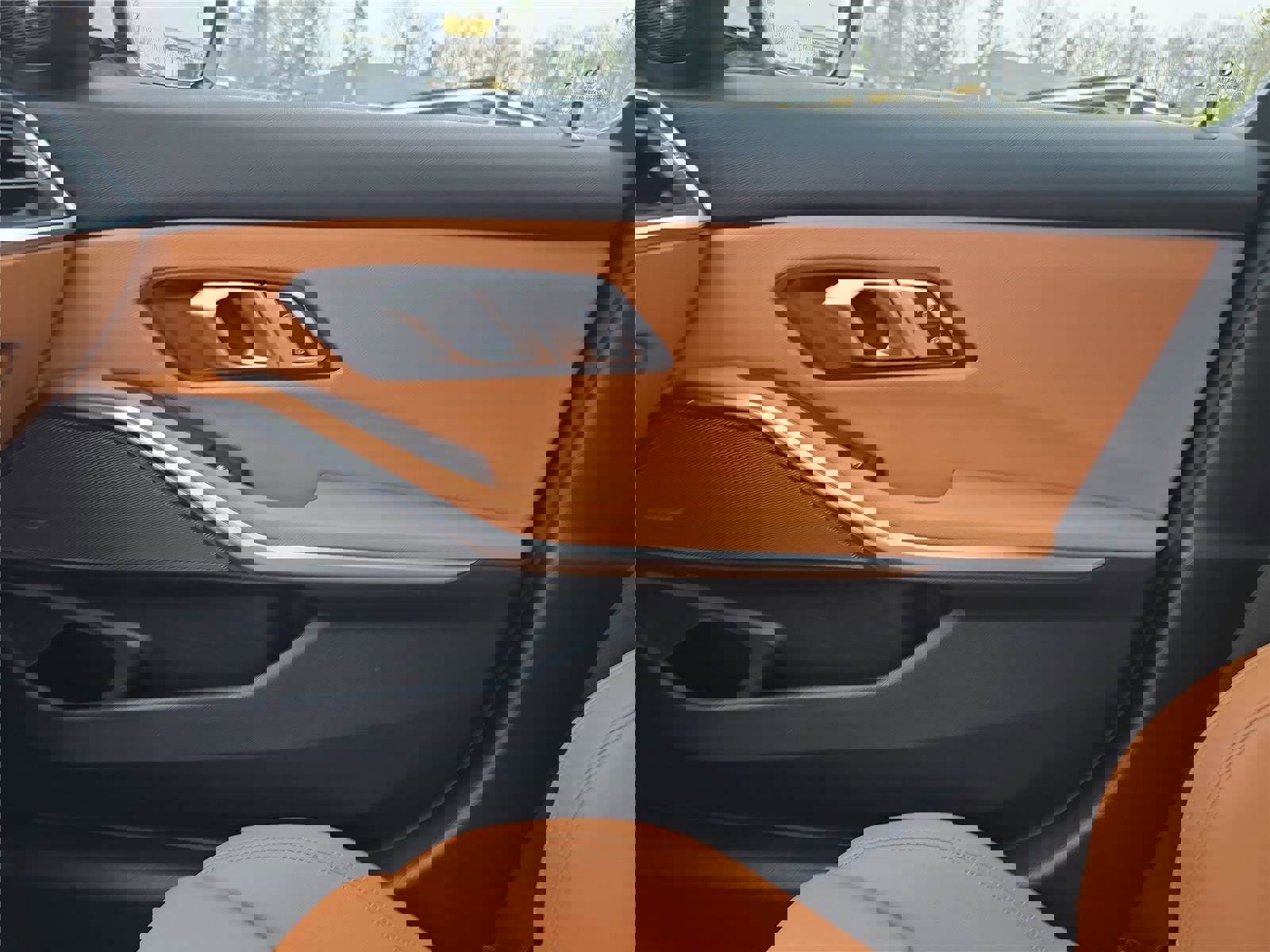 Certified 2023 BMW 330i xDrive Sedan w/ Premium Package image 24