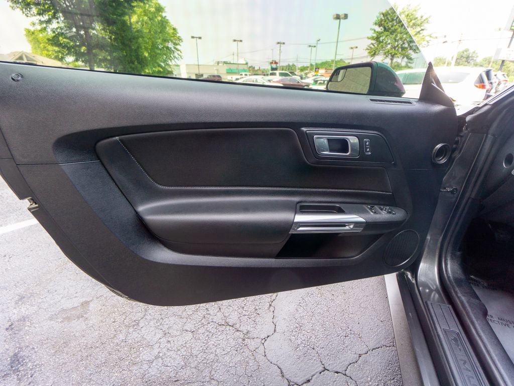 Used 2018 Ford Mustang GT image 15