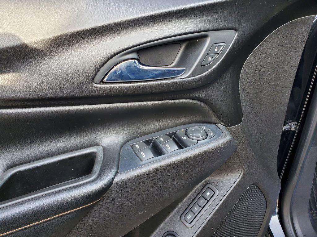 Used 2019 Chevrolet Equinox Premier image 17