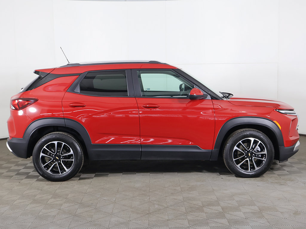 Used 2026 Chevrolet TrailBlazer LT FWD image 16