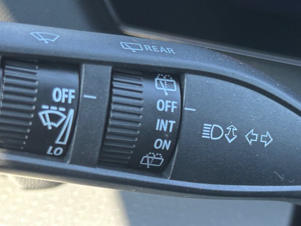 New 2026 Chevrolet Traverse LT w/ Driver Confidence Package FWD image 31