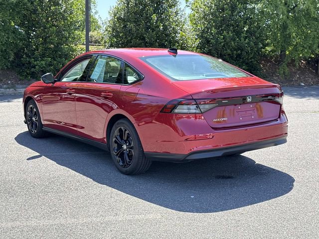 Used 2025 Honda Accord SE image 4