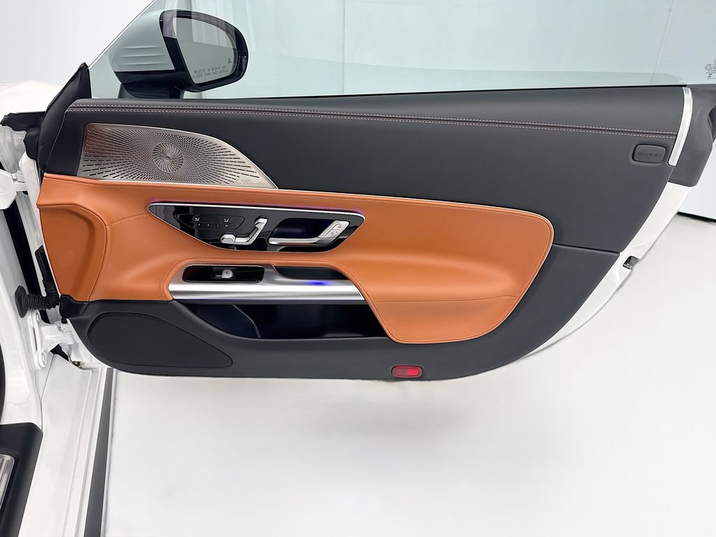 Used 2024 Mercedes-Benz AMG GT 63 image 25