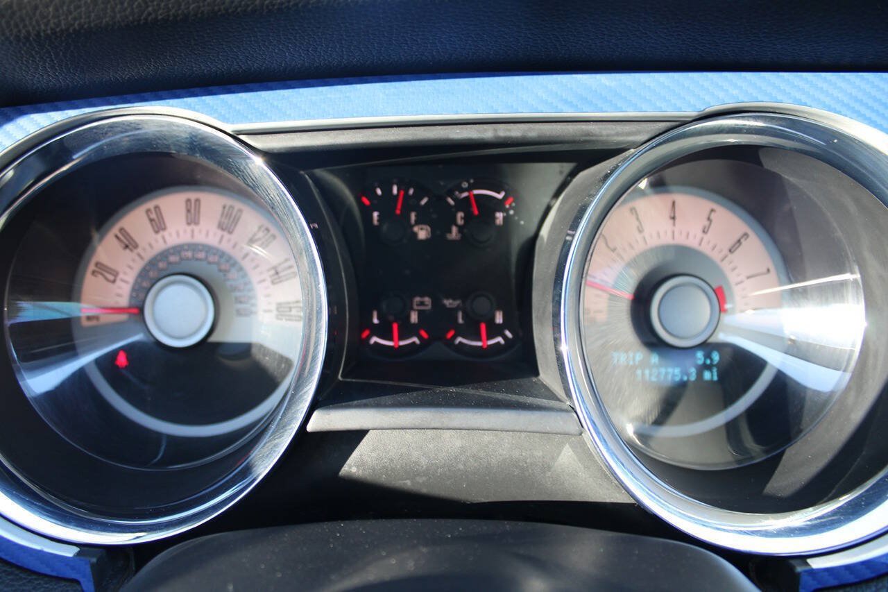 Used 2011 Ford Mustang GT Premium w/ Comfort Pkg RWD image 17