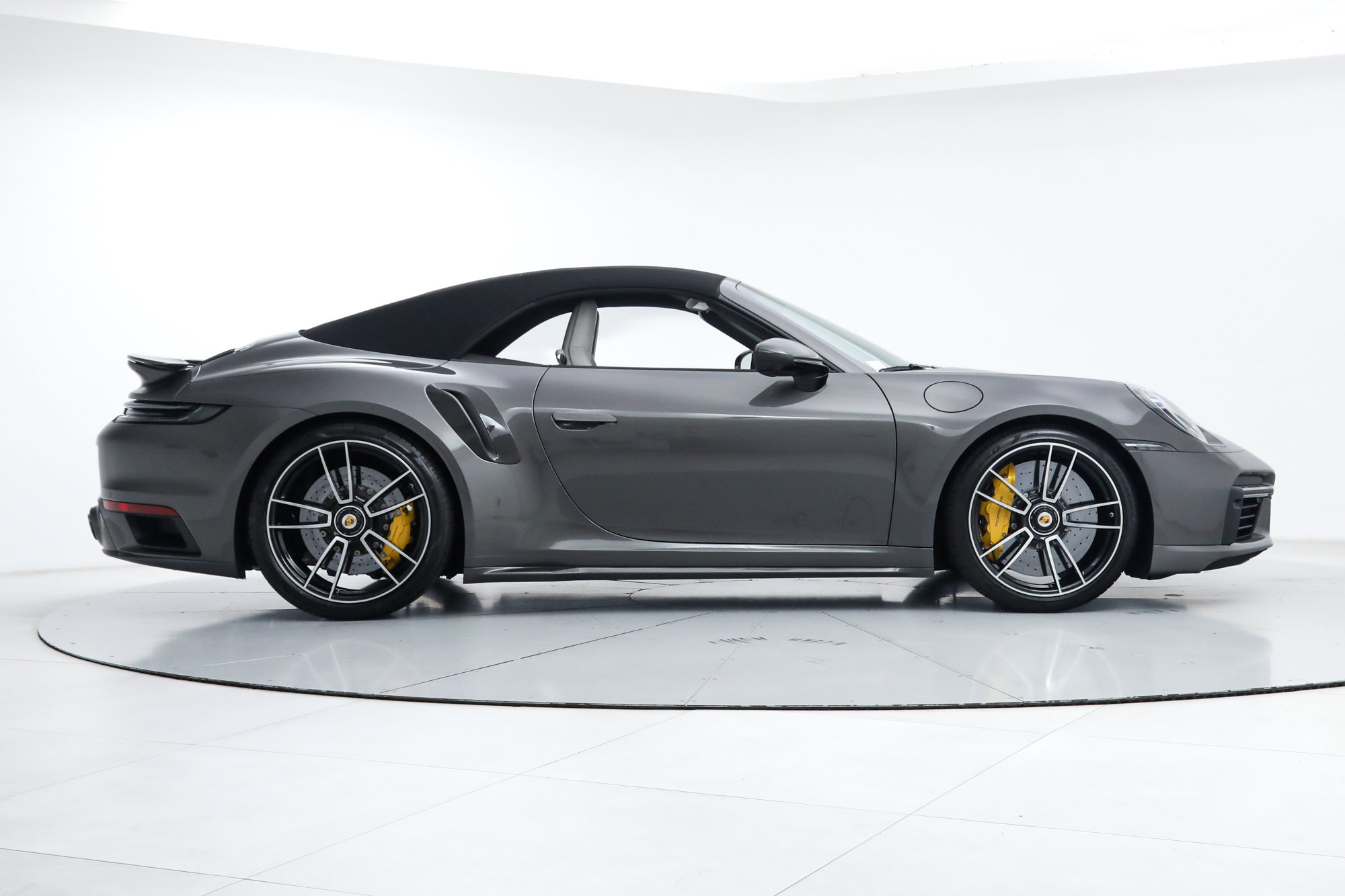 Used 2022 Porsche 911 Turbo S AWD/4WD image 8