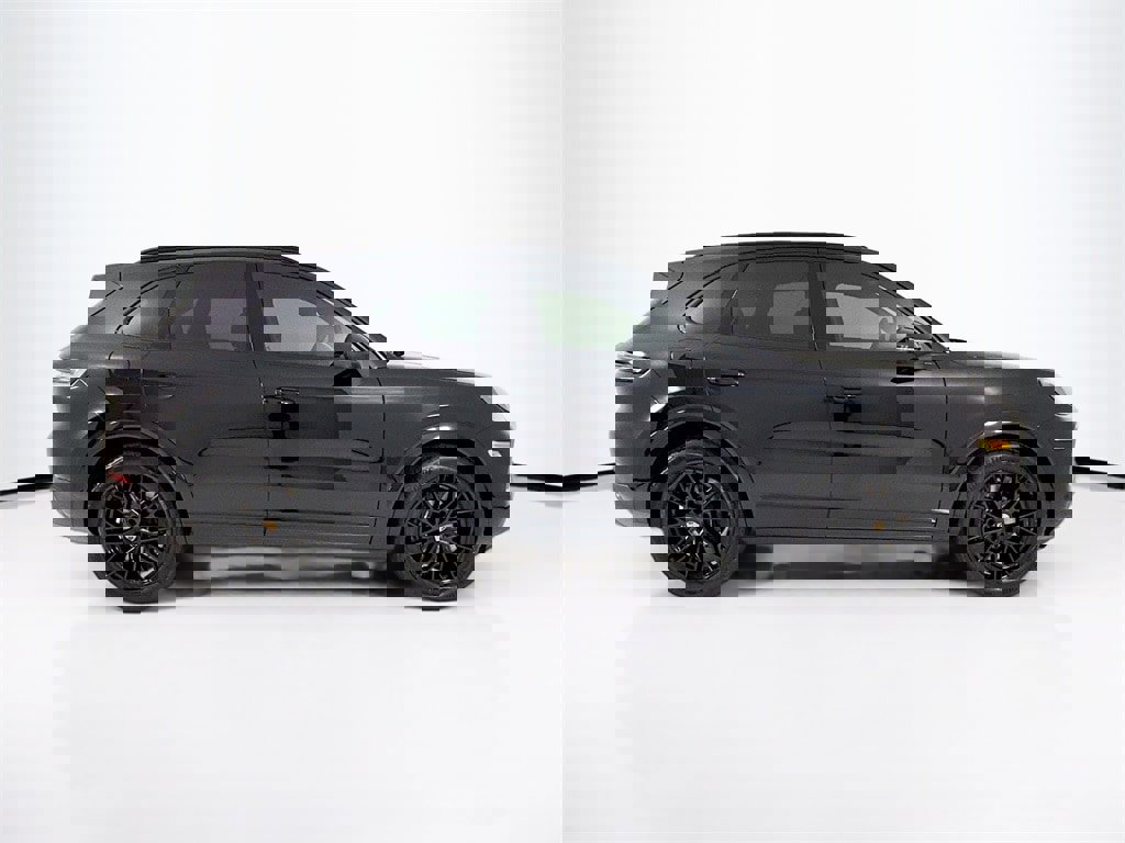 New 2026 Porsche Cayenne image 8