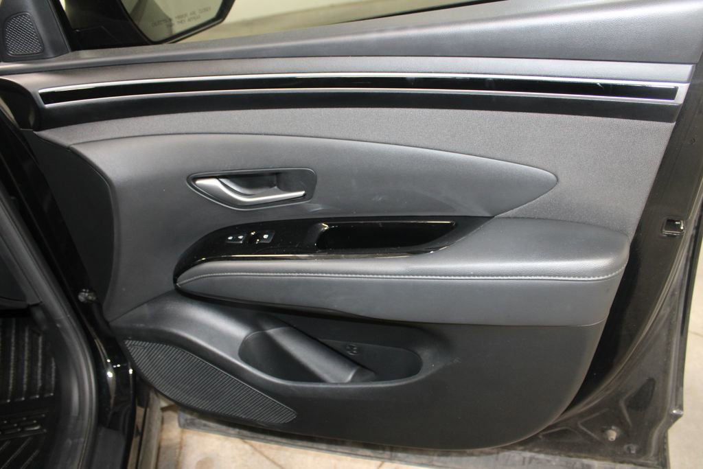 Used 2024 Hyundai Tucson Limited image 23