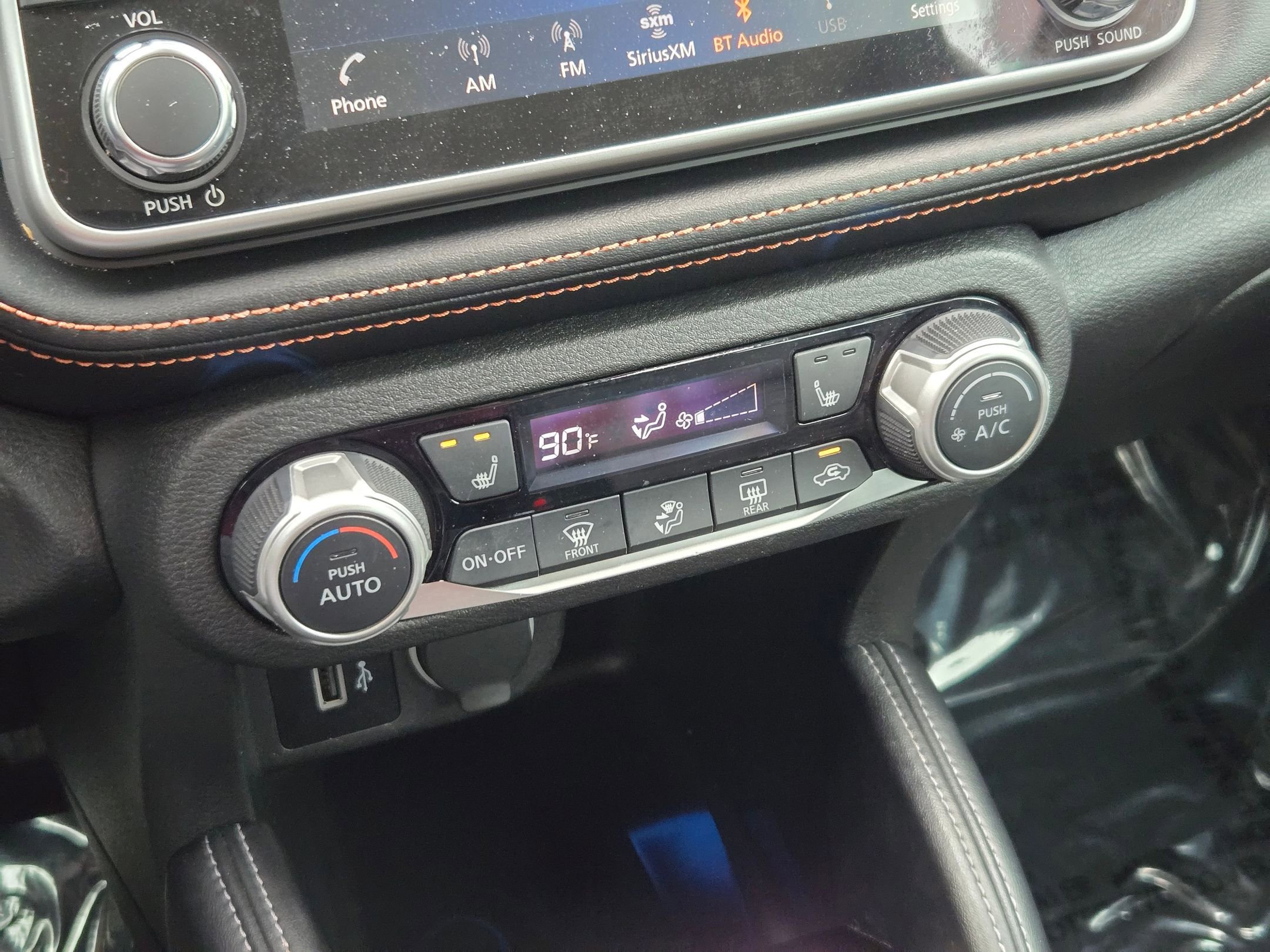 Used 2020 Nissan Kicks SR w/ SR Premium Package image 19