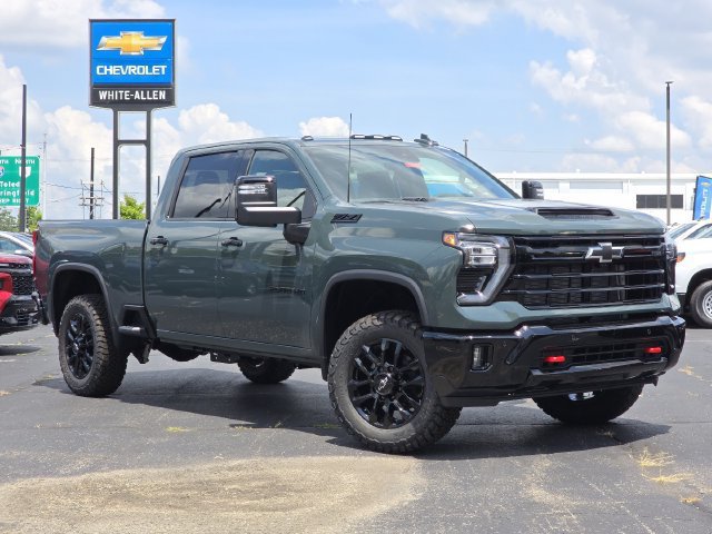 New 2026 Chevrolet Silverado 2500 LTZ w/ LTZ Plus Package AWD/4WD image 2