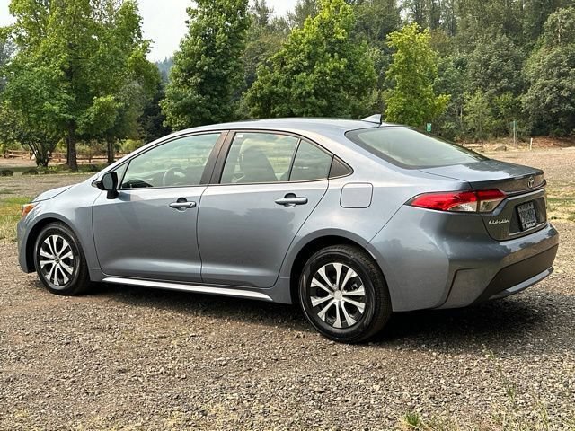 Used 2022 Toyota Corolla LE FWD image 7