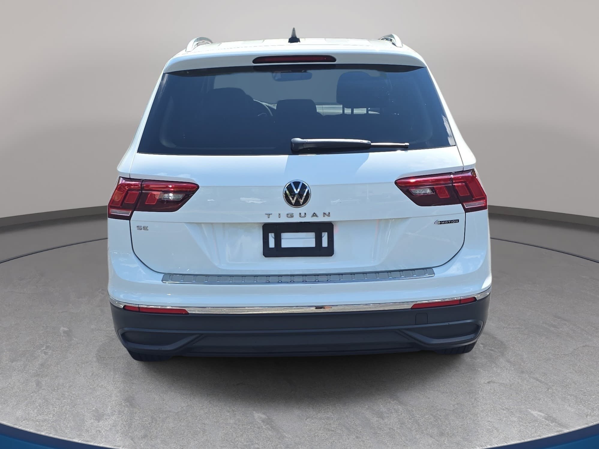 Certified 2024 Volkswagen Tiguan SE AWD/4WD image 6
