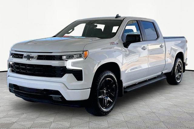 Used 2024 Chevrolet Silverado 1500 RST w/ Z71 Off-Road Package AWD/4WD image 3