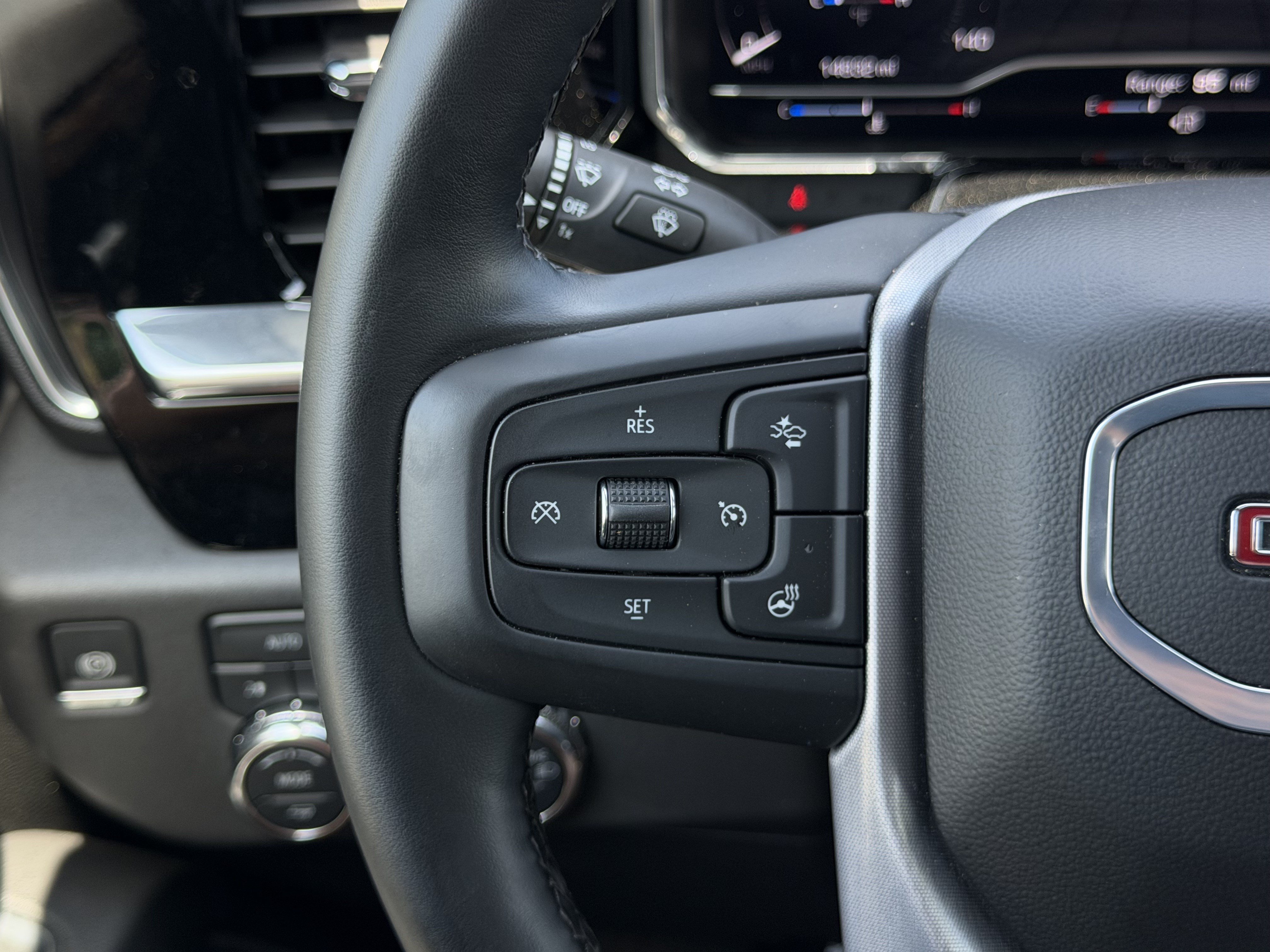 Used 2025 GMC Sierra 1500 Elevation AWD/4WD image 18