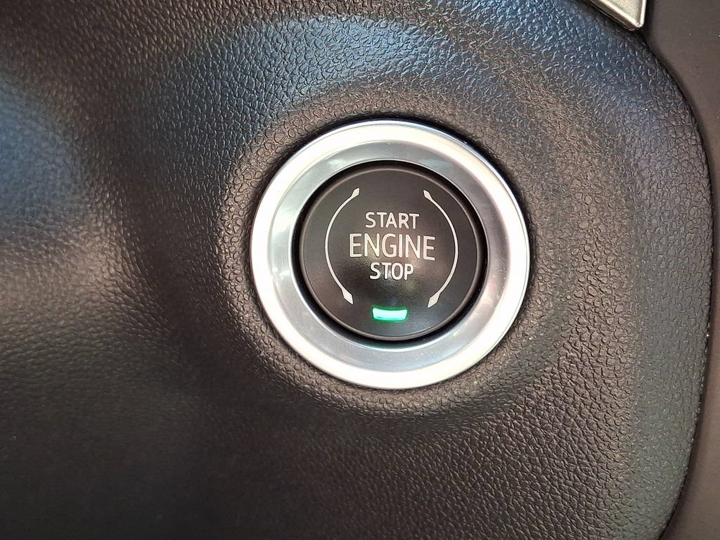 Used 2022 Chevrolet Silverado 1500 RST AWD/4WD image 22