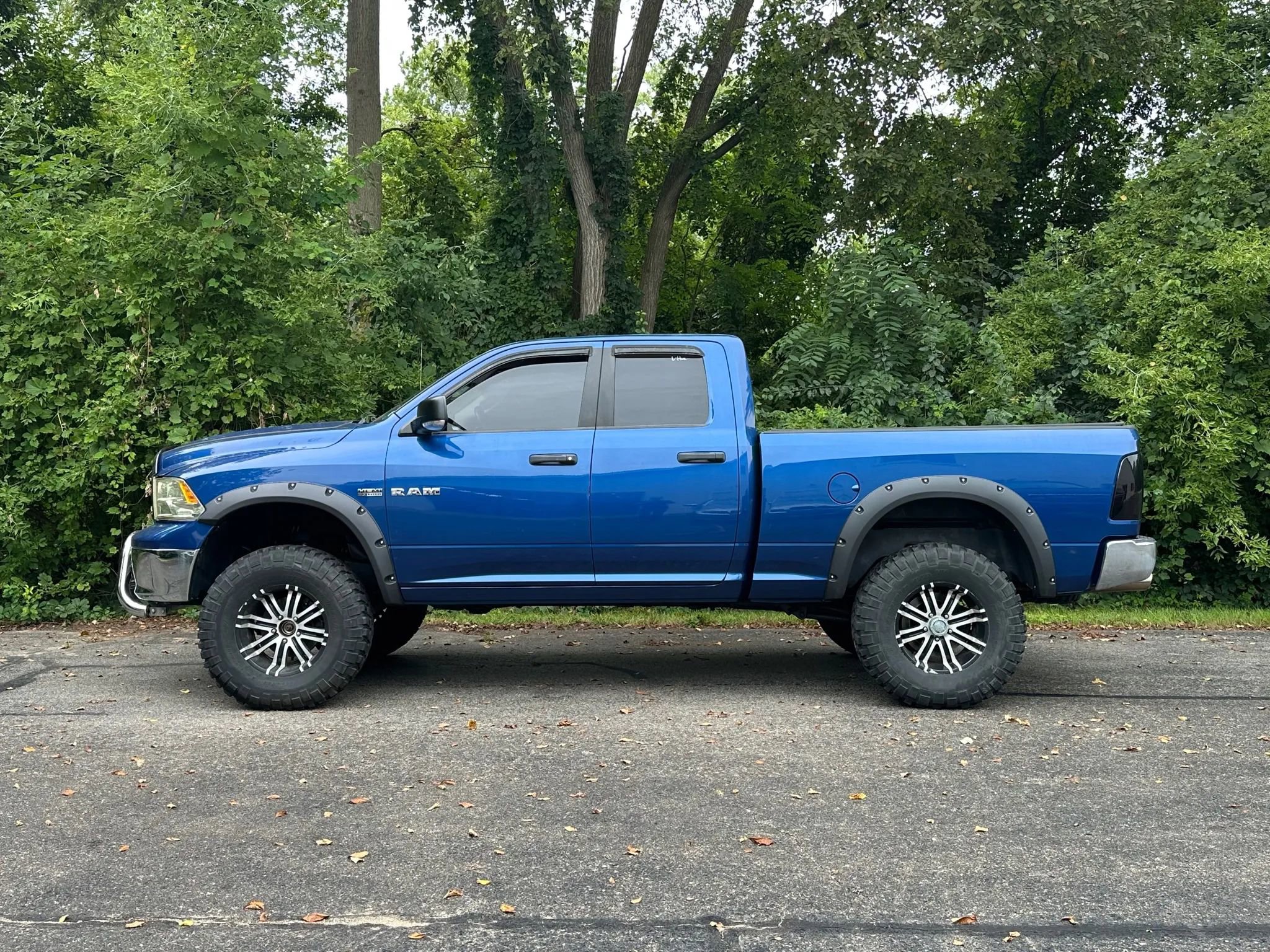 Used 2010 Dodge Ram 1500 Truck SLT w/ Luxury Group image 13