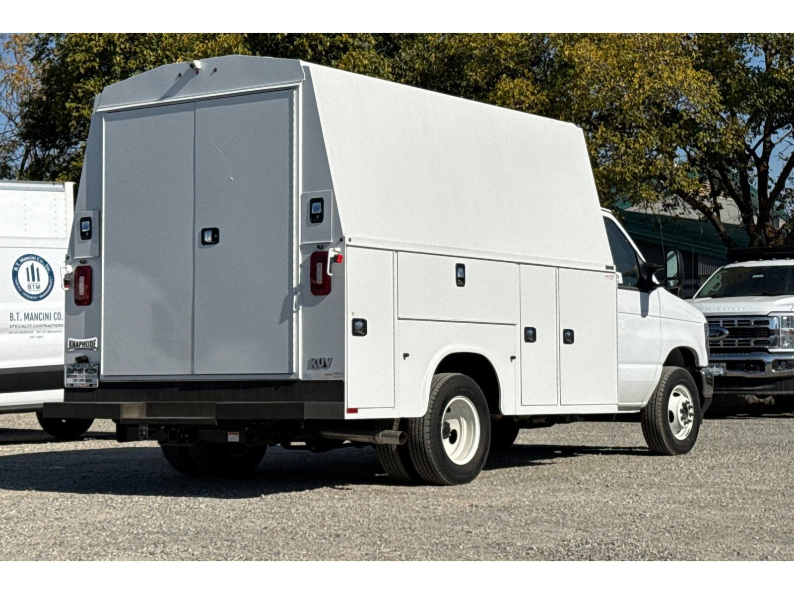 New 2025 Ford E-350 and Econoline 350 Super Duty w/ Power Equipment Group RWD image 4