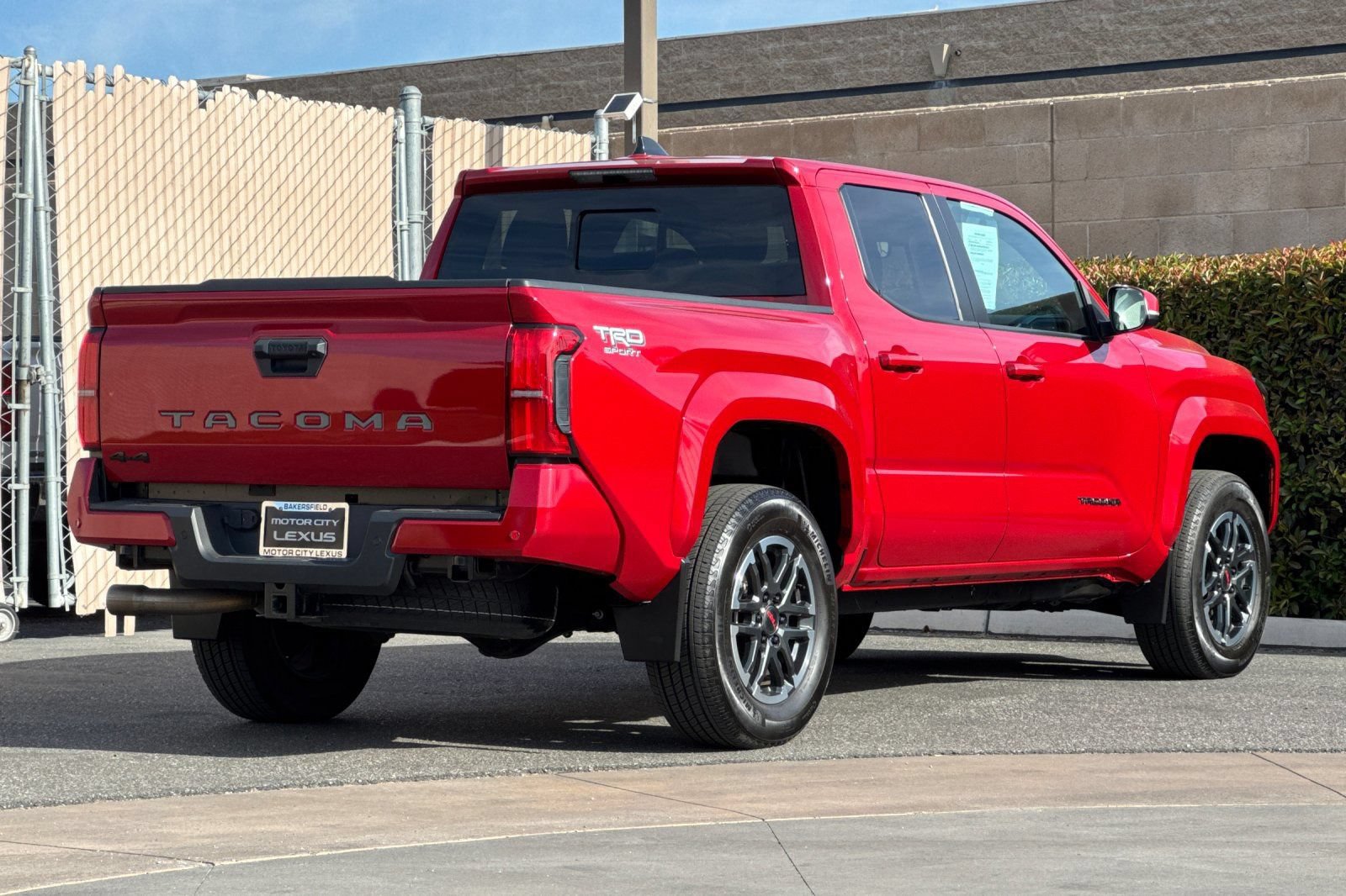 Used 2024 Toyota Tacoma TRD Sport w/ TRD Sport Upgrade Package AWD/4WD image 4