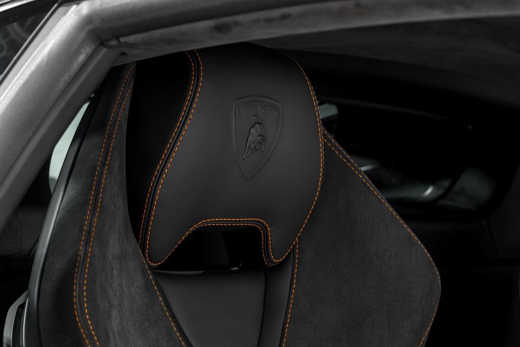 Used 2015 Lamborghini Huracan LP 610-4 image 30