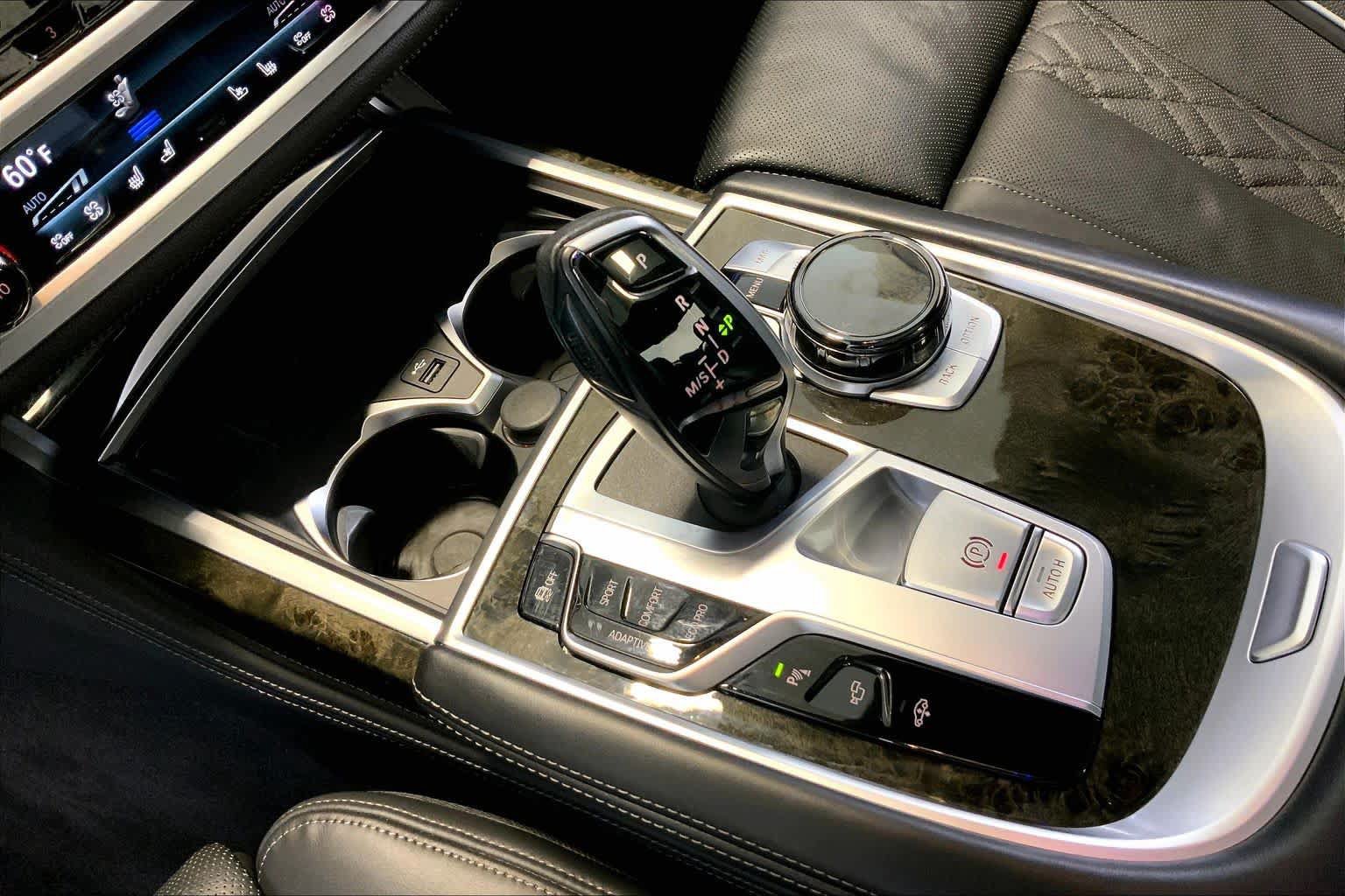 Used 2022 BMW 750i xDrive w/ Luxury Rear Seating Package AWD/4WD image 16