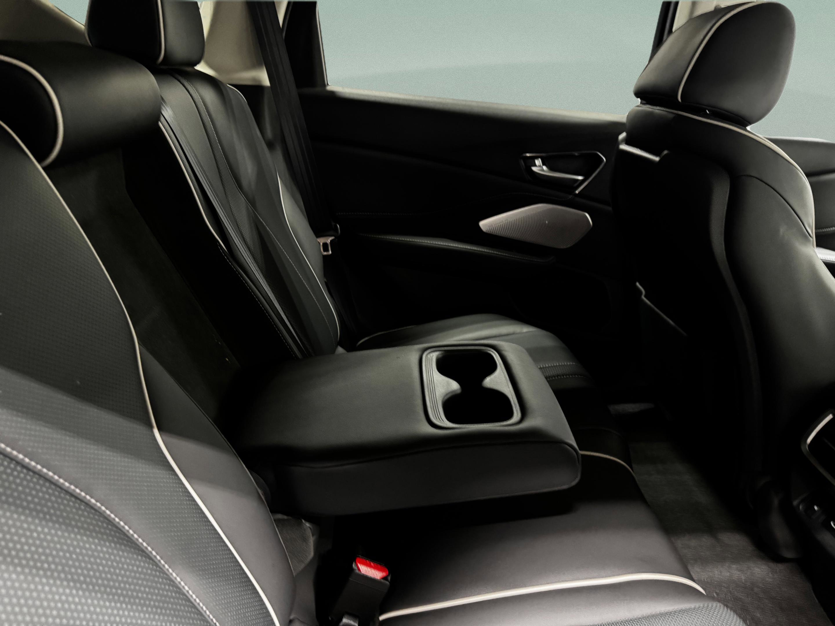 Certified 2025 Acura RDX SH-AWD w/ Advance Package image 31